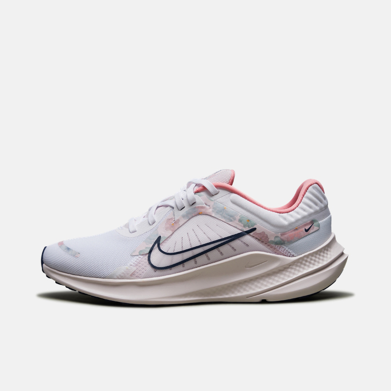 نايك حذاء الجري نايك كويست 5 للنساء FB6944