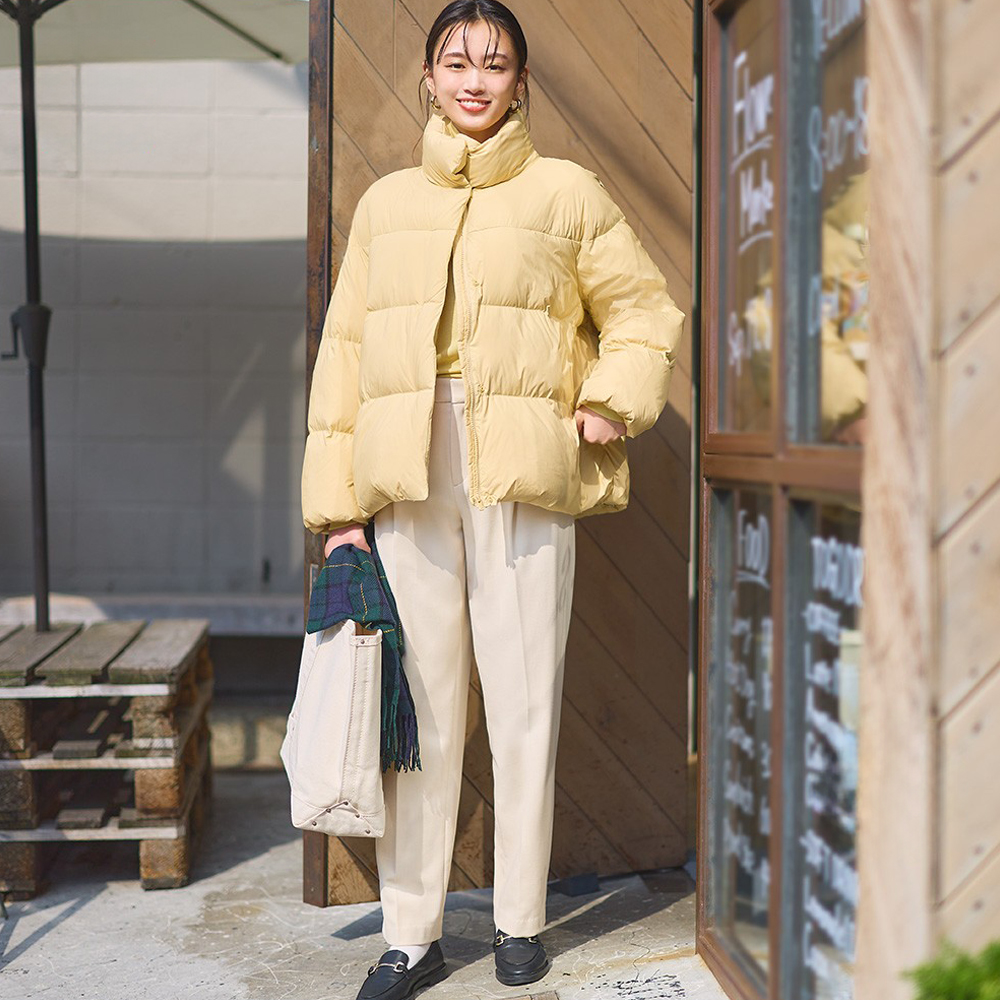 سترة نسائية من Uniqlo Cloud Down (سترة منتفخة) 461276