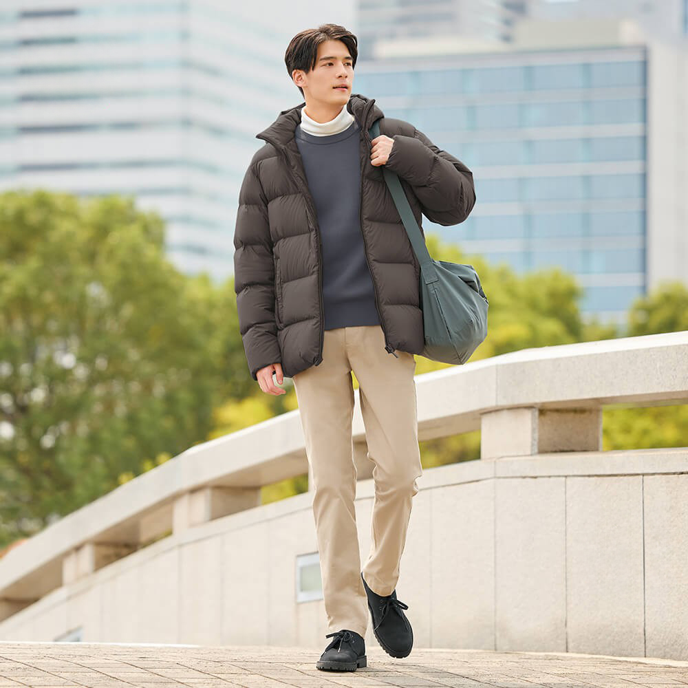 بنطال Uniqlo للرجال بقصة ضيقة ومطويات (للتنقل والعمل والأناقة والسراويل غير الرسمية وسهلة العناية) 459695