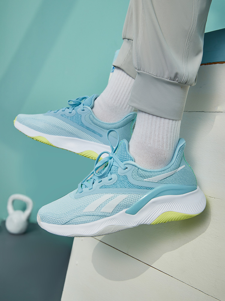 حذاء ريبوك 23 للنساء HIIT TR 3 للرياضات الاحترافية واللياقة البدنية وخفيف الوزن للتدريب الشامل